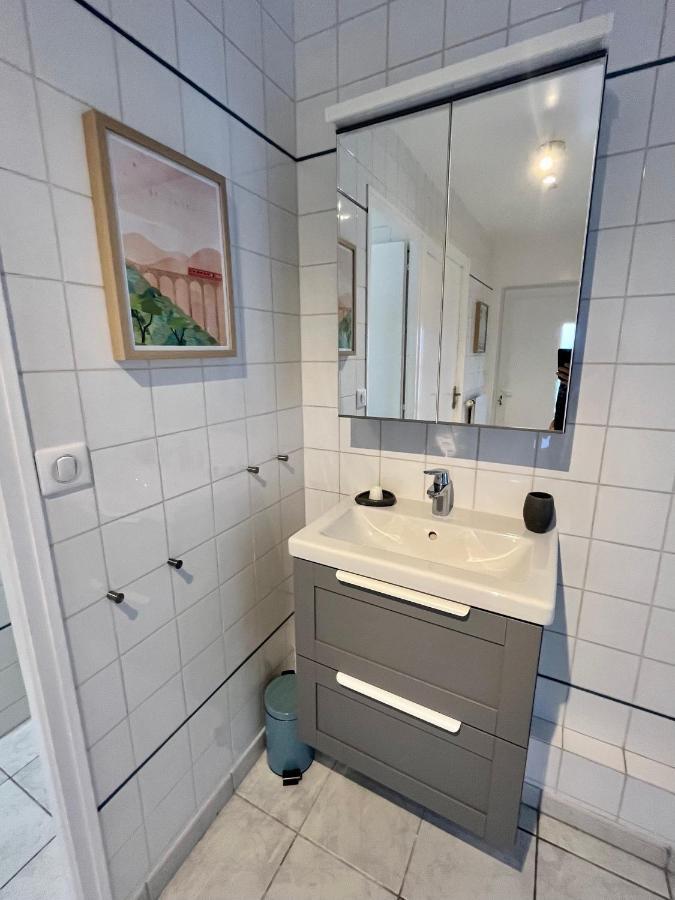 La Villa Des Dards Miribel  Exteriör bild